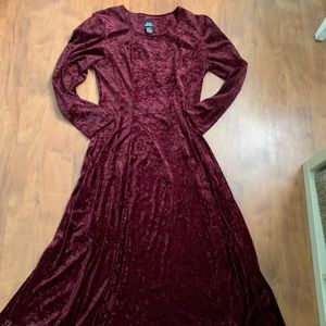 Maroon Brett Alixander crushed velvet dress sz 10